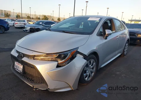 2021 Toyota Corolla Le z USA, uszkodzony, nr VIN 5YFEPMAE1MP211528